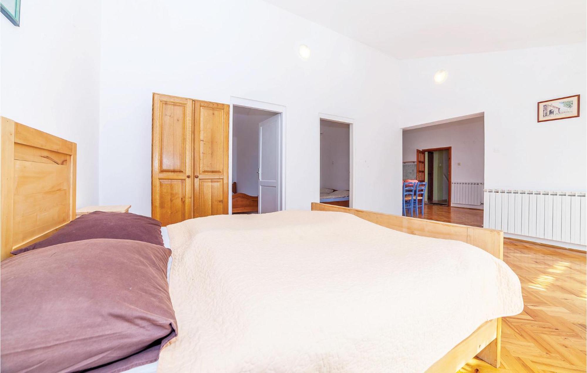 7 Bedroom Pet Friendly Home In Crni Kal Crni Kal  Extérieur photo