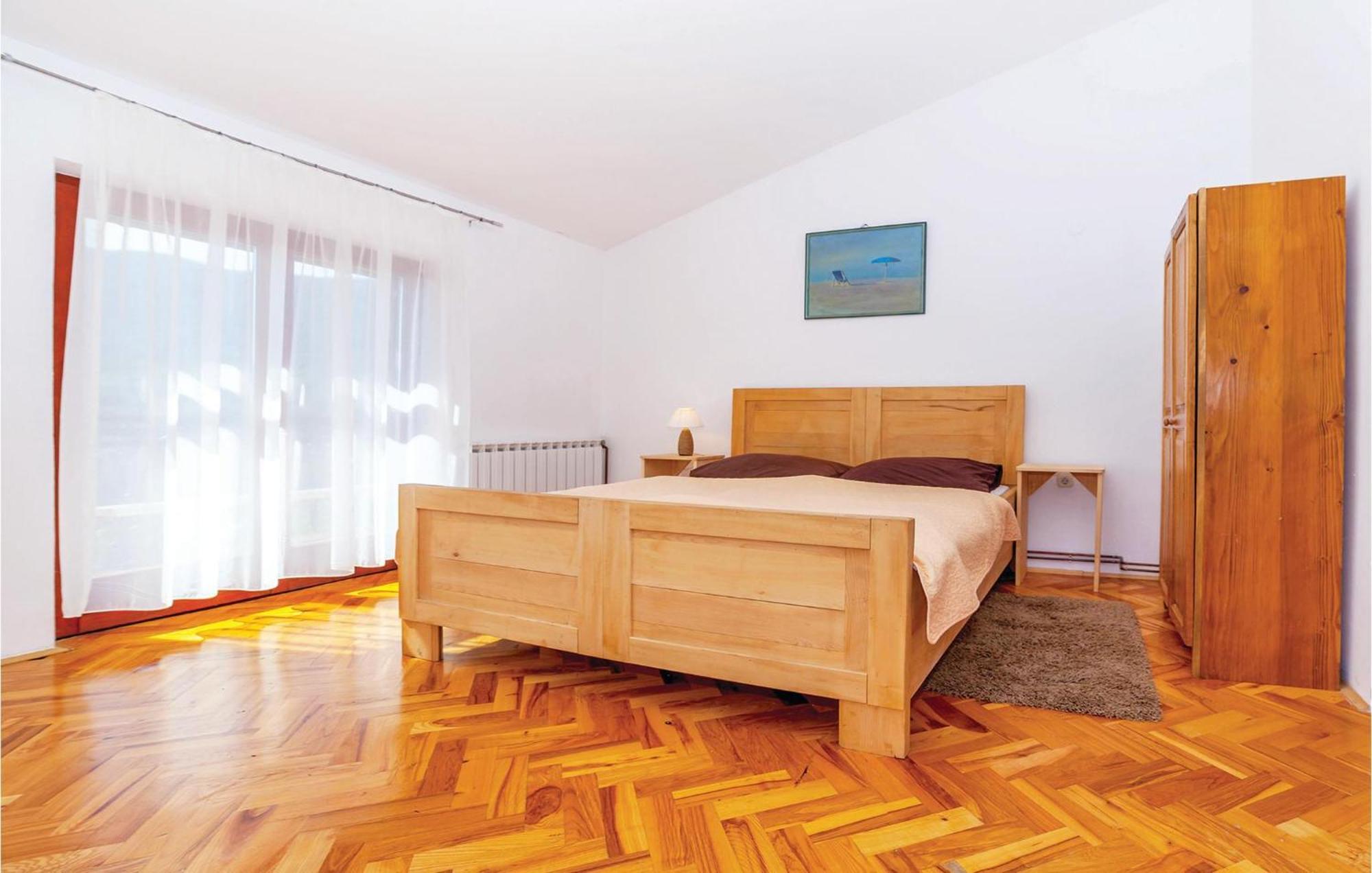 7 Bedroom Pet Friendly Home In Crni Kal Crni Kal  Extérieur photo