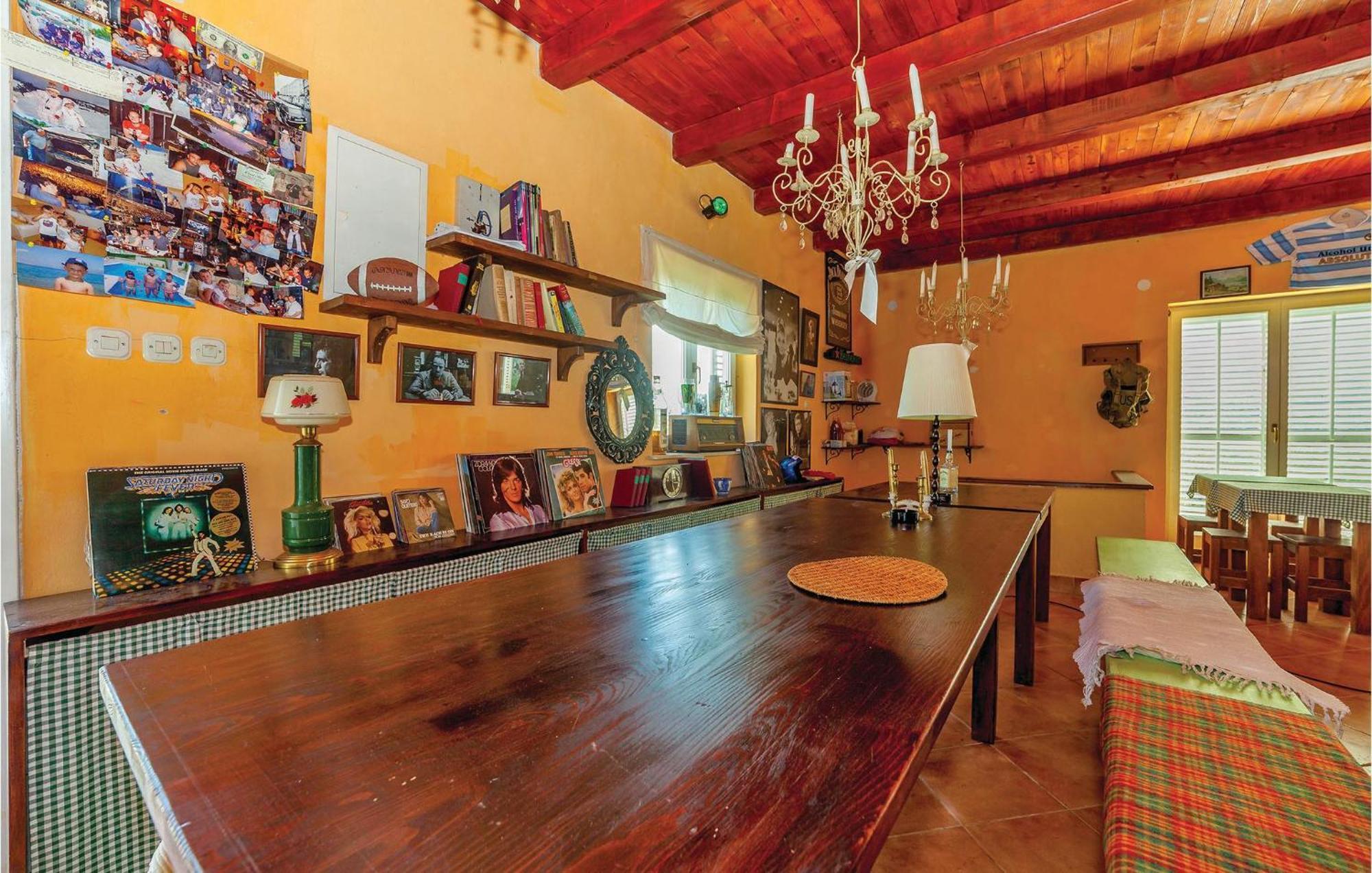 7 Bedroom Pet Friendly Home In Crni Kal Crni Kal  Extérieur photo