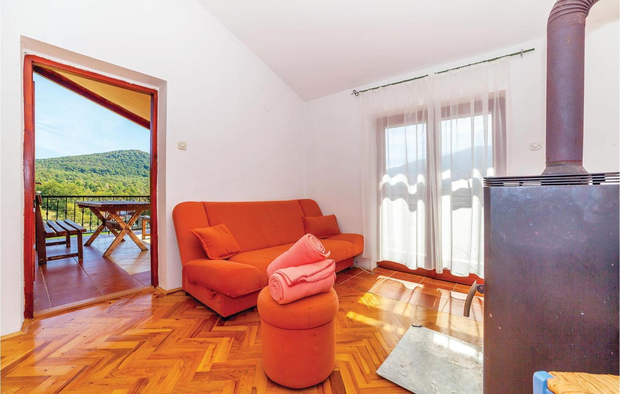7 Bedroom Pet Friendly Home In Crni Kal Crni Kal  Extérieur photo